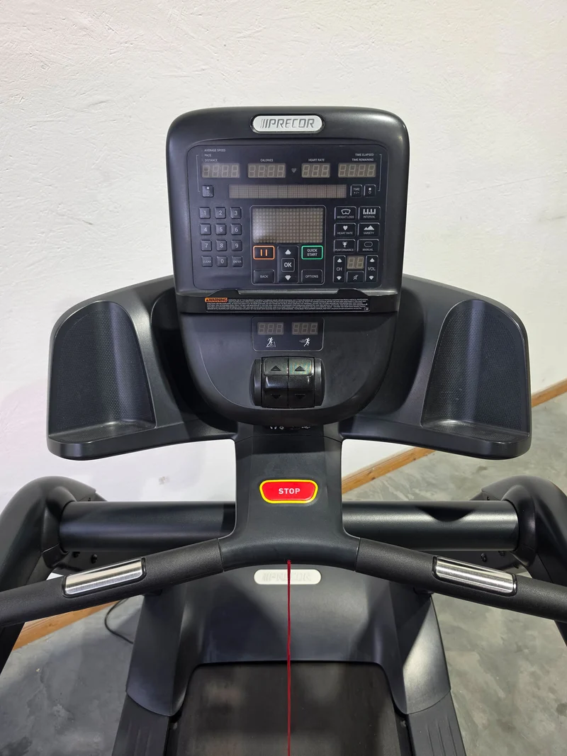 Precor Laufband TRM 731 Treadmill, P31 LED Konsole, Farbe Schwarz, gebraucht - überholter Zustand