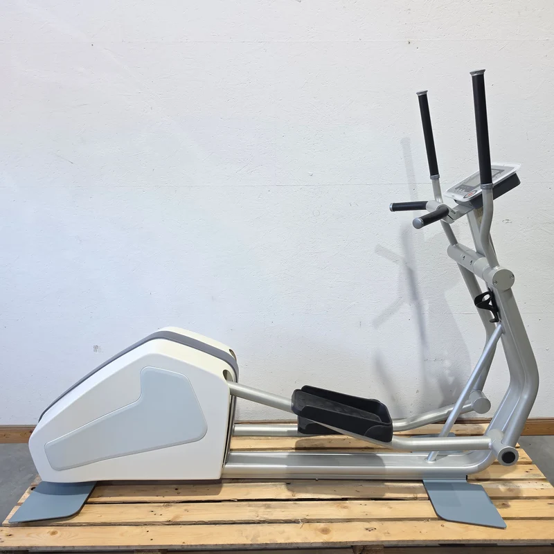 Emotion Fitness Motion Cross 800 med, mit großem Trainingsprogramm, Watt Training, Ellipsentrainer, Crosstrainer, gebrandet Frei AG, gebraucht - überholter Zustand
