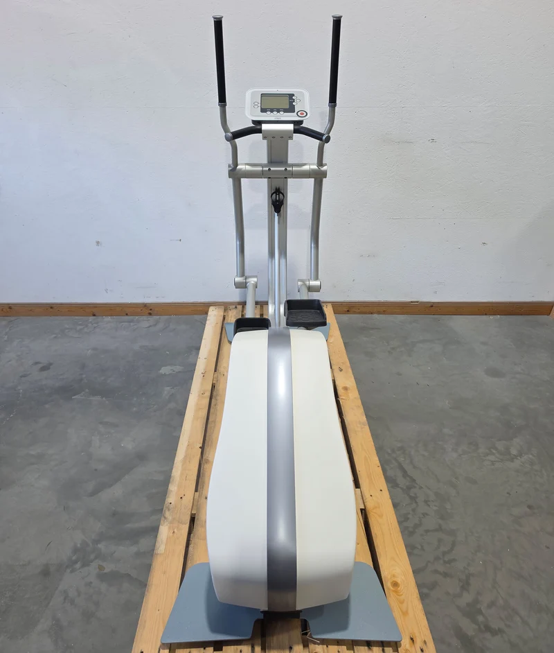 Emotion Fitness Motion Cross 800 med, mit großem Trainingsprogramm, Watt Training, Ellipsentrainer, Crosstrainer, gebrandet Frei AG, gebraucht - überholter Zustand