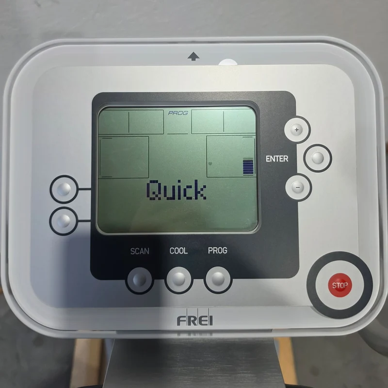 Emotion Fitness Motion Cross 800 med, mit großem Trainingsprogramm, Watt Training, Ellipsentrainer, Crosstrainer, gebrandet Frei AG, gebraucht - überholter Zustand