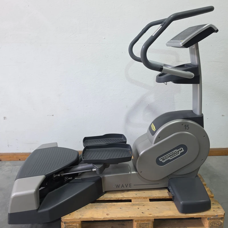 Technogym Wave Excite Line 700 Stepper - Inliner - Ski Ellipsentrainer, LED Display, gebraucht - überholter Zustand