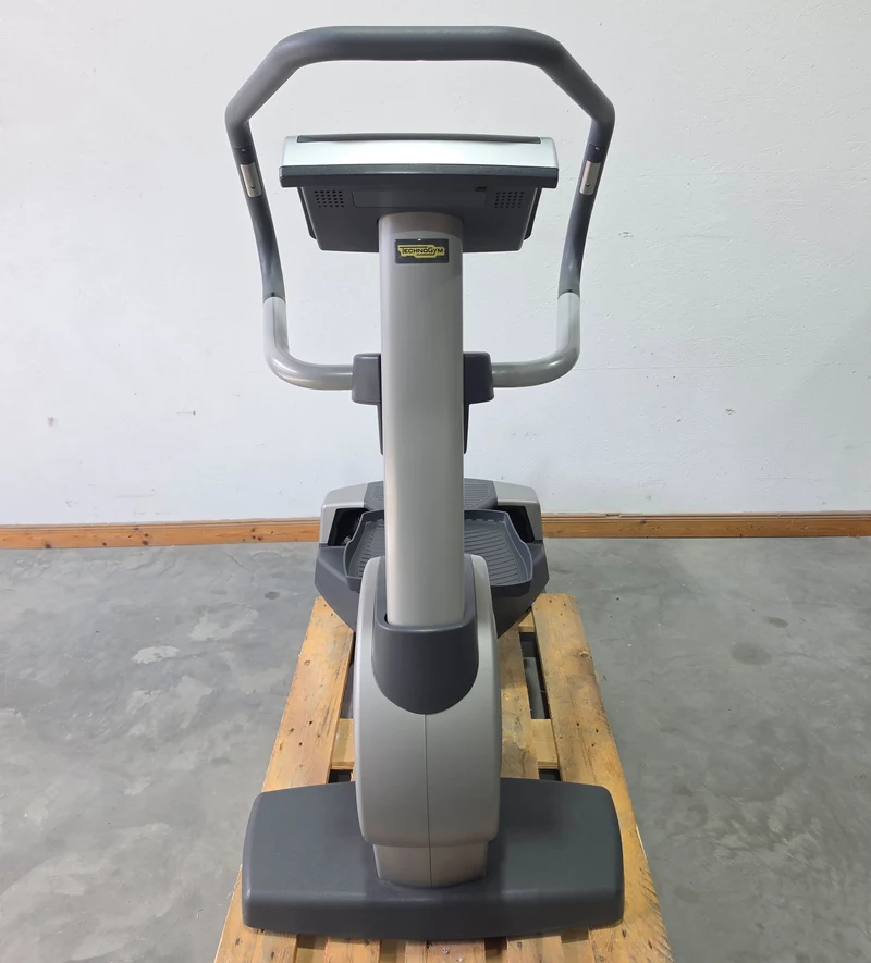 Technogym Wave Excite Line 700 Stepper - Inliner - Ski Ellipsentrainer, LED Display, gebraucht - überholter Zustand