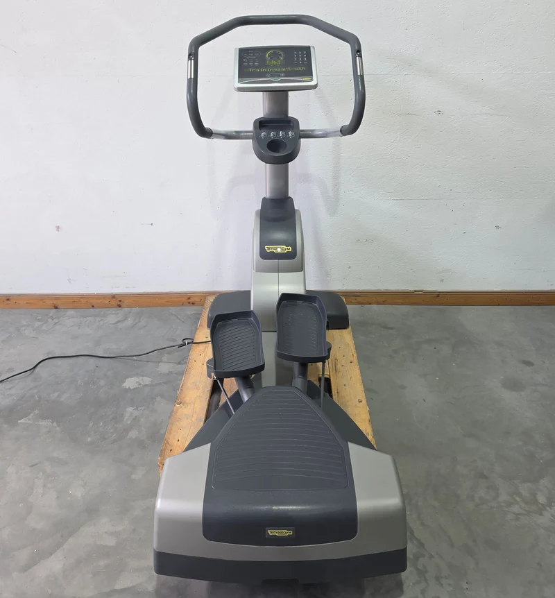 Technogym Wave Excite Line 700 Stepper - Inliner - Ski Ellipsentrainer, LED Display, gebraucht - überholter Zustand