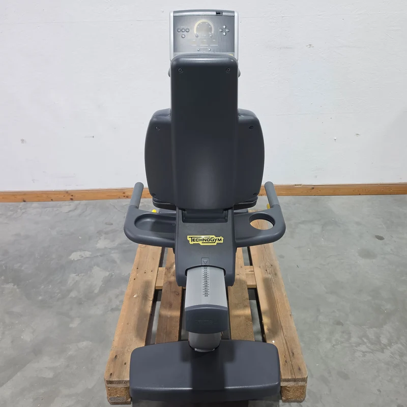 TechnoGym Recumbent Excite Line Recline 500, LED Display, verstellbare Pedalarme, ohne Handpuls, Polster Dunkelblau, gebraucht - überholter Zustand
