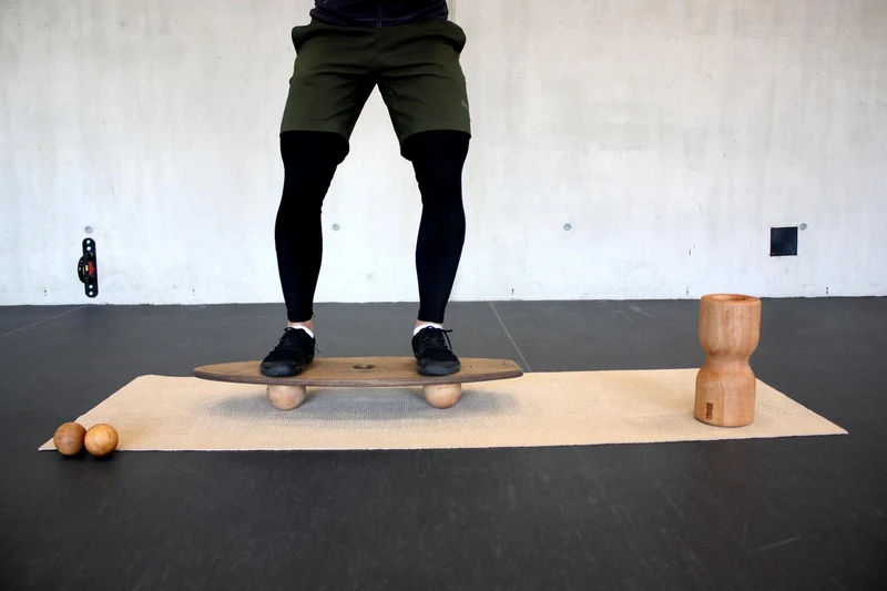 rollholz Balance Board für Gleichgewicht und Krafttraining