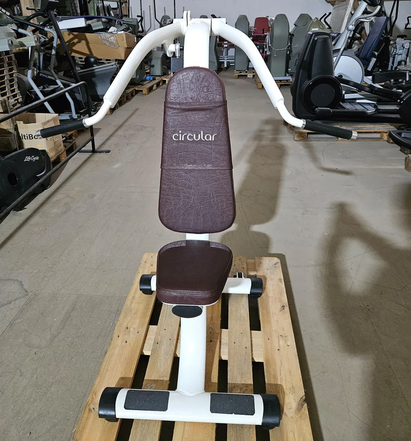 Gym80 Hydraulischer-Zirkel, Circular Serie, 7 Kraftgeräte, Farbe Weiß, Polster Braun, gebraucht - überholter Zustand