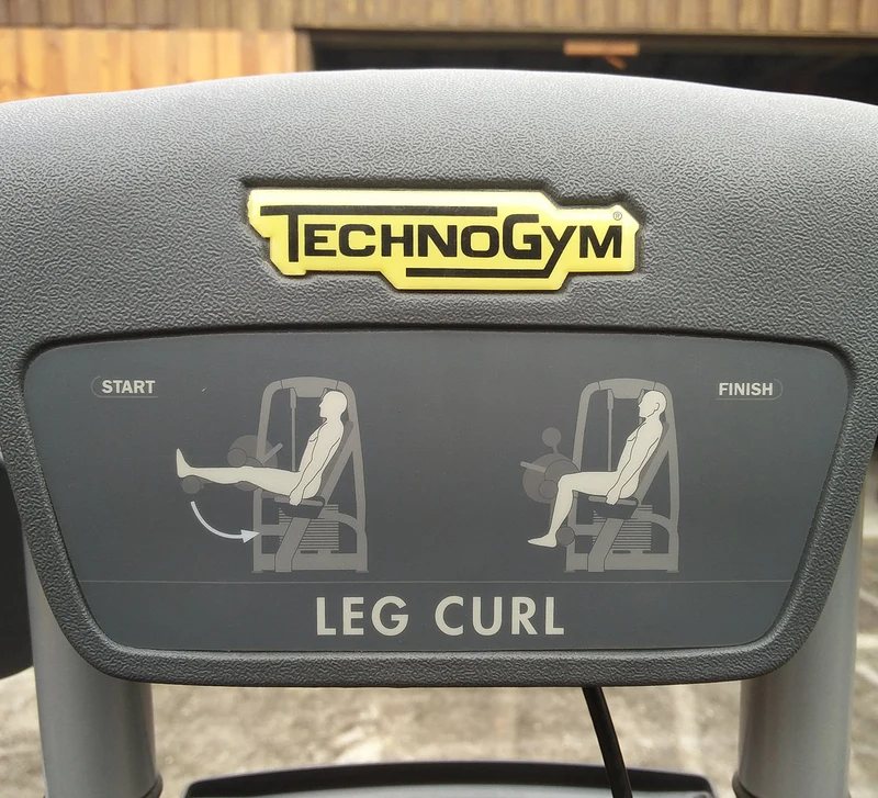 TechnoGym Selection Line Kraftgeräte Set-/Park mit 10 Fitnessgeräten, weitere Geräte auf Wunsch, gebraucht, geprüft und aufbereitet