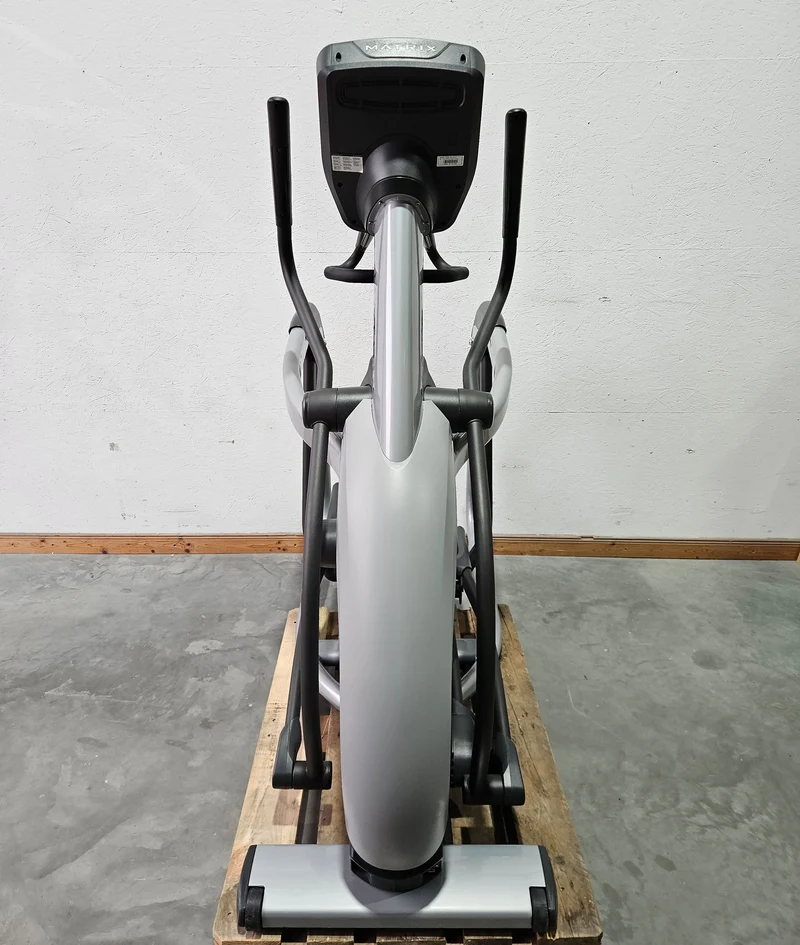 Matrix A3X bzw E3X Crosstrainer, Ascent Trainer, Suspension Elliptical Trainer, LED Display, Farbe Silber, gebraucht - überholter Zustand