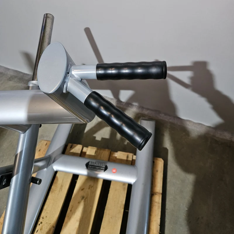 Teuwsen T-Bar Row Ruderstation mit Bruststütze. Ähnlich Gym80 oder L+K, Plate loaded Kraftgerät Rudern, Rahmen Silber, gebraucht - geprüfter Zustand