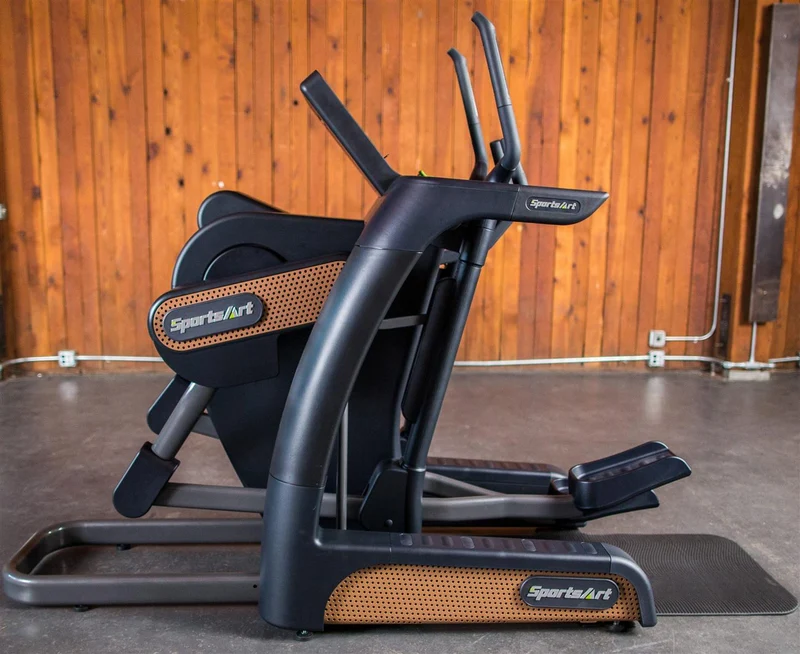 Sportsart Cross Trainer, Crosstrainer V886 Verso