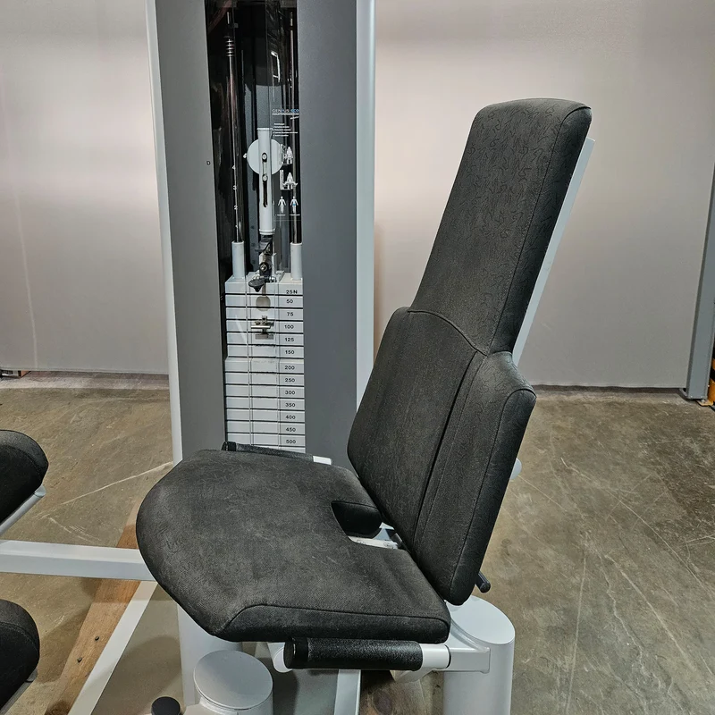 Frei Genius Eco Abduktorenmaschine, Hip Abduction, Abductor, Rahmenfarbe Silber, gebraucht - überholter Zustand
