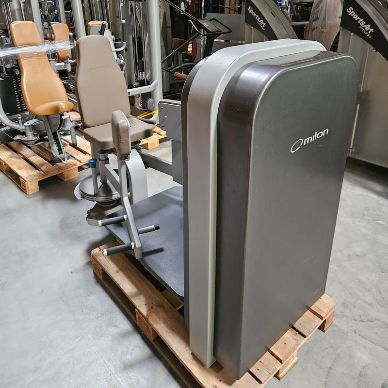 Milon Milcanic Adduktorenmaschine, Hip Adductor, Rahmenfarbe Silber, Verkleidung Anthrazit, gebraucht - überholter Zustand