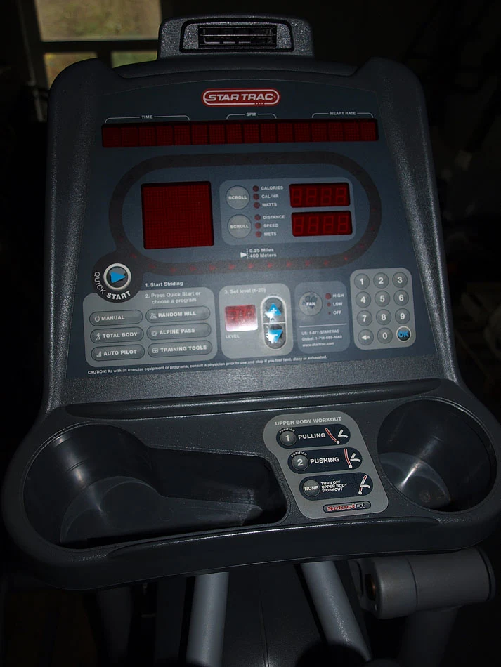 Star Trac 6230 Elite Ellipsen Crosstrainer Sintpo, gebraucht - geprüfter Zustand