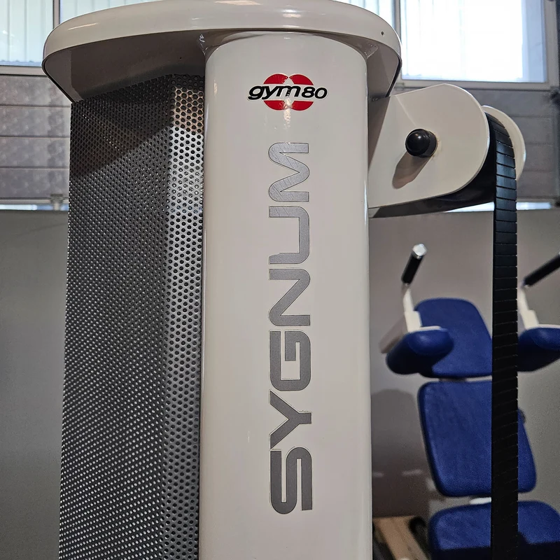 Gym80 Med80 3283 Funktionsstemme sitzend - liegend, 180kg Gewichtsblock, Beinpresse verstellbar, Farbe Weiß, gebraucht - überholter Zustand