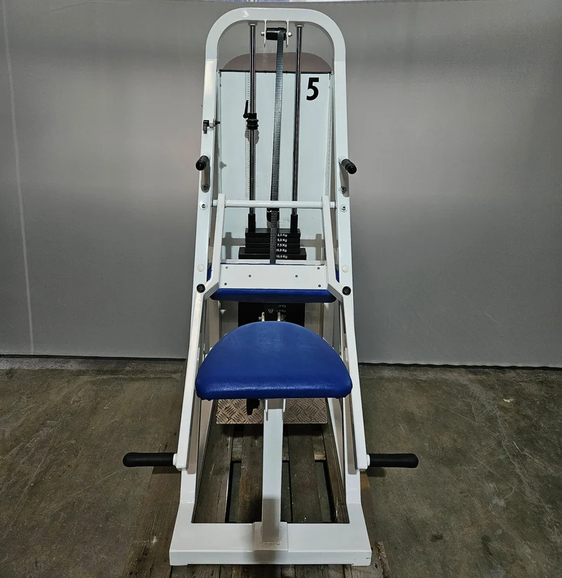 Proxomed Wadenmaschine sitzend durch Plantarflexion bzw Fuß Beugung, Farbe Weiß, gebraucht - geprüfter Zustand mit Gebrauchsspuren