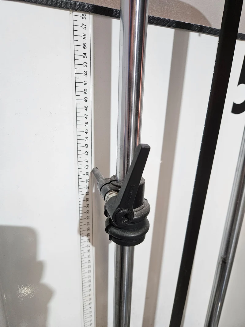 Proxomed Wadenmaschine sitzend durch Plantarflexion bzw Fuß Beugung, Farbe Weiß, gebraucht - geprüfter Zustand mit Gebrauchsspuren