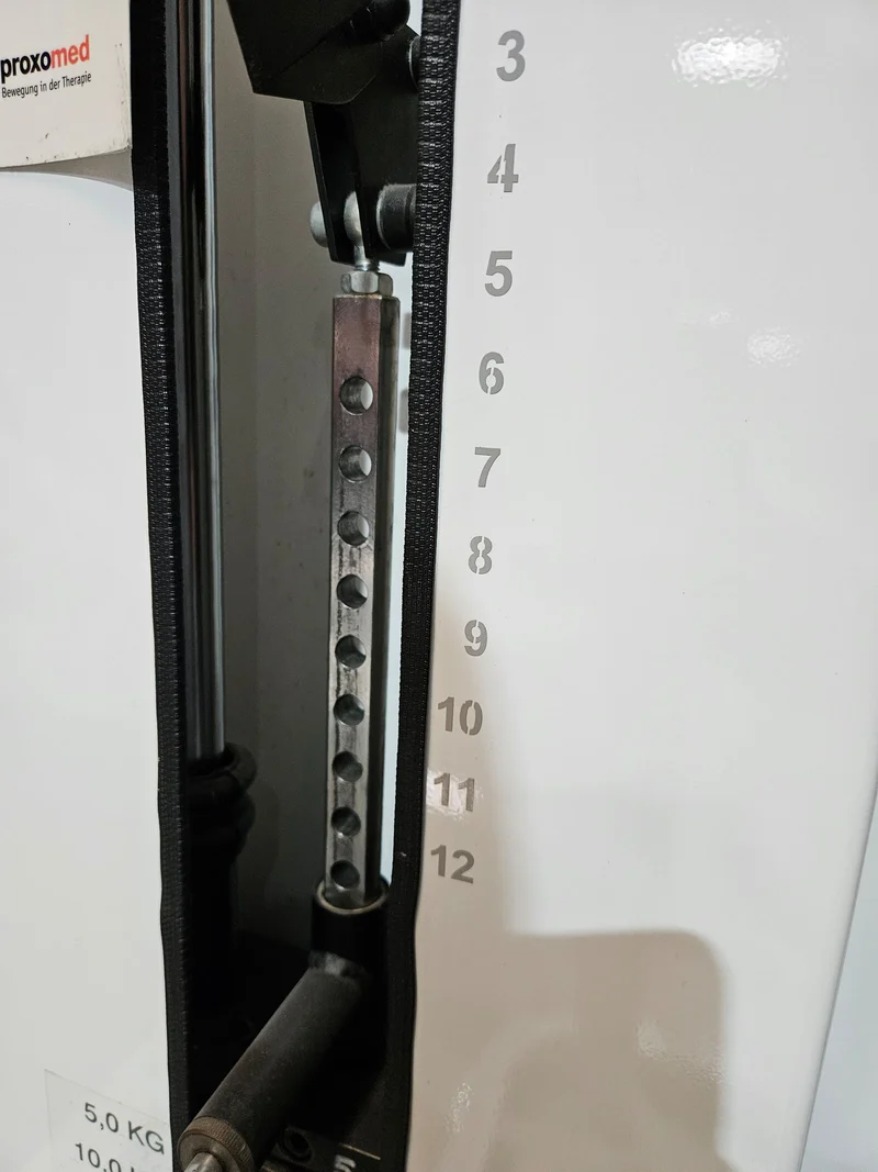 Proxomed, Stützstemme, Dips, Trizepsmaschine, Armstrecker, Compass Serie, Farbe Weiß, gebraucht - geprüfter Zustand mit Gebrauchsspuren