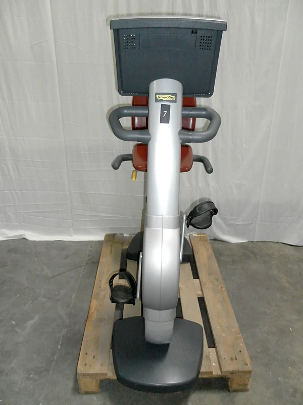 Technogym Recumbent Excite Line 700 mit LED Display und Handpuls und Polar, gebraucht - überholter Zustand