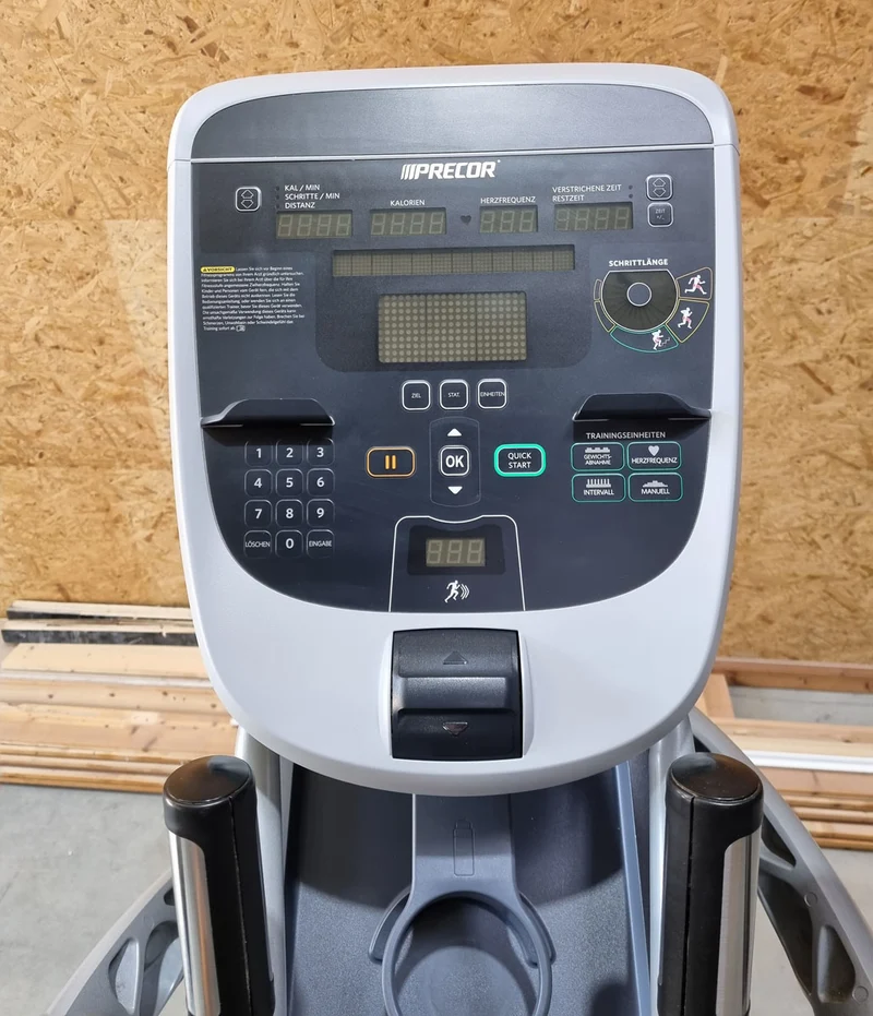 Precor AMT 100i - Fixed Stride, P30 Konsole - Crosstrainer, Stepper, Ellipsentrainer 3 in 1, gebraucht - überholter Zustand