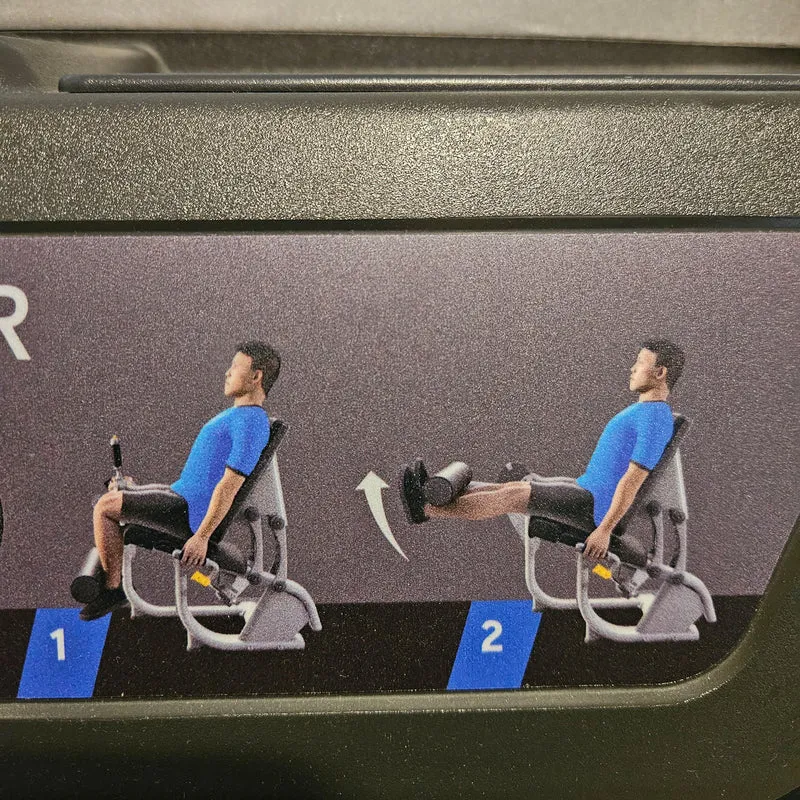 Matrix Ultra Leg Extension G7-S71, Beinstrecker sitzend, Rahmen Silber, gebraucht - überholter Zustand