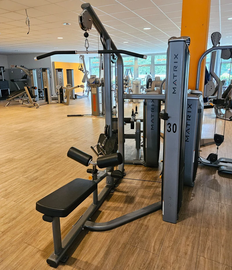 Matrix Versa Dual Latzug und Rudern sitzend VS-S331, Lat Pulldown and Row Machine, Kombimaschine 2 in 1, Rahmen Silber, gebraucht - überholter Zustand