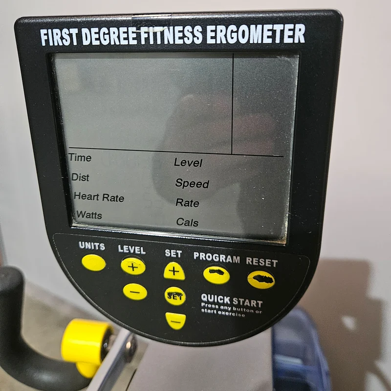 Technogym Multipower Multipresse geführt, Smith Machine, 50mm Scheibenaufnahme, Rahmenfarbe Schwarz, gebraucht - überholter Zustand