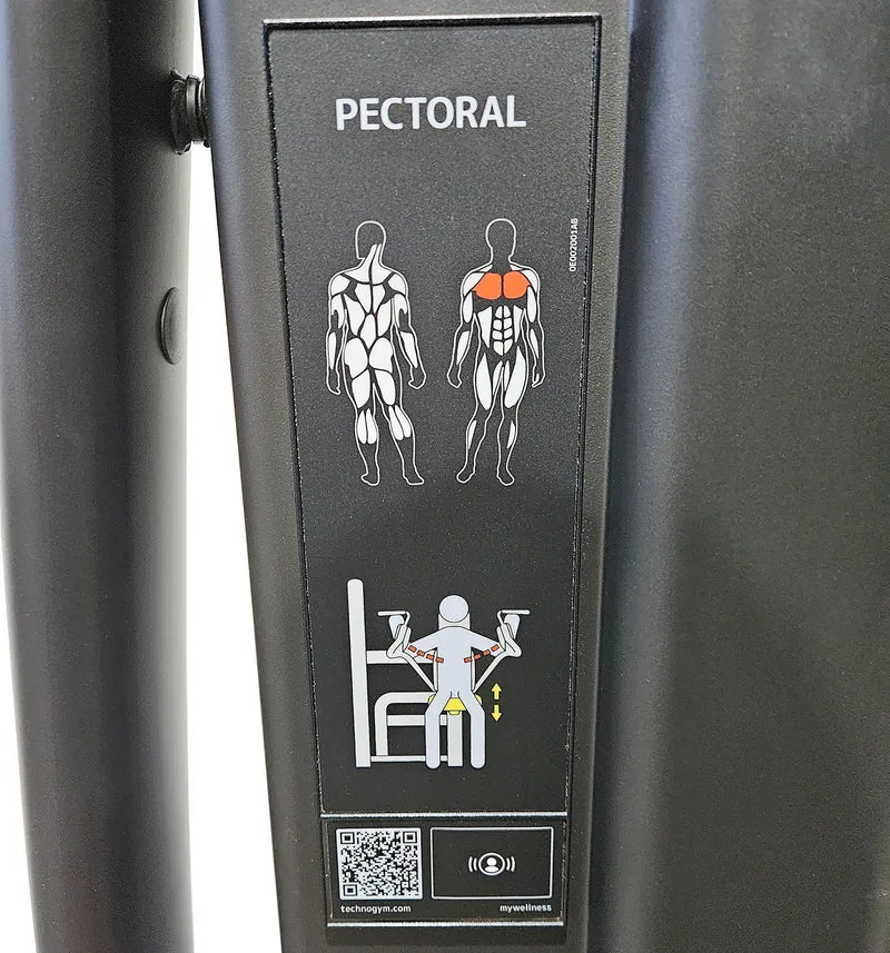 Technogym Selection Pro Pectoral Fly, Butterfly, Pec Fly, Farbe Schwarz, gebraucht, überholter Zustand