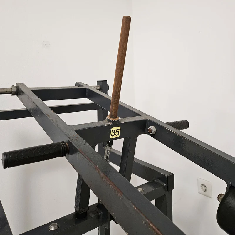 Wadenmaschine stehend, 180kg Steckgewichte + Aufnahme für Hantelscheiben, Oldschool Bodybuilding Kraftgerät, gebraucht mit Gebrauchsspuren