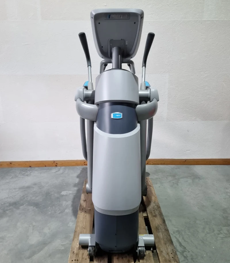 Precor AMT 835 Open Stride, Neues Modell, P30 Konsole LED - Crosstrainer, Stepper, Ellipsentrainer 3 in 1 - gebraucht - überholter Zustand
