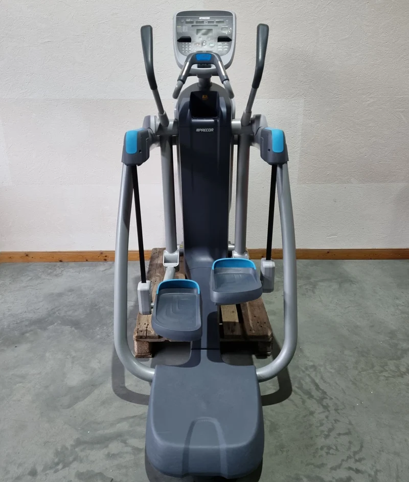 Precor AMT 835 Open Stride, Neues Modell, P30 Konsole LED - Crosstrainer, Stepper, Ellipsentrainer 3 in 1 - gebraucht - überholter Zustand