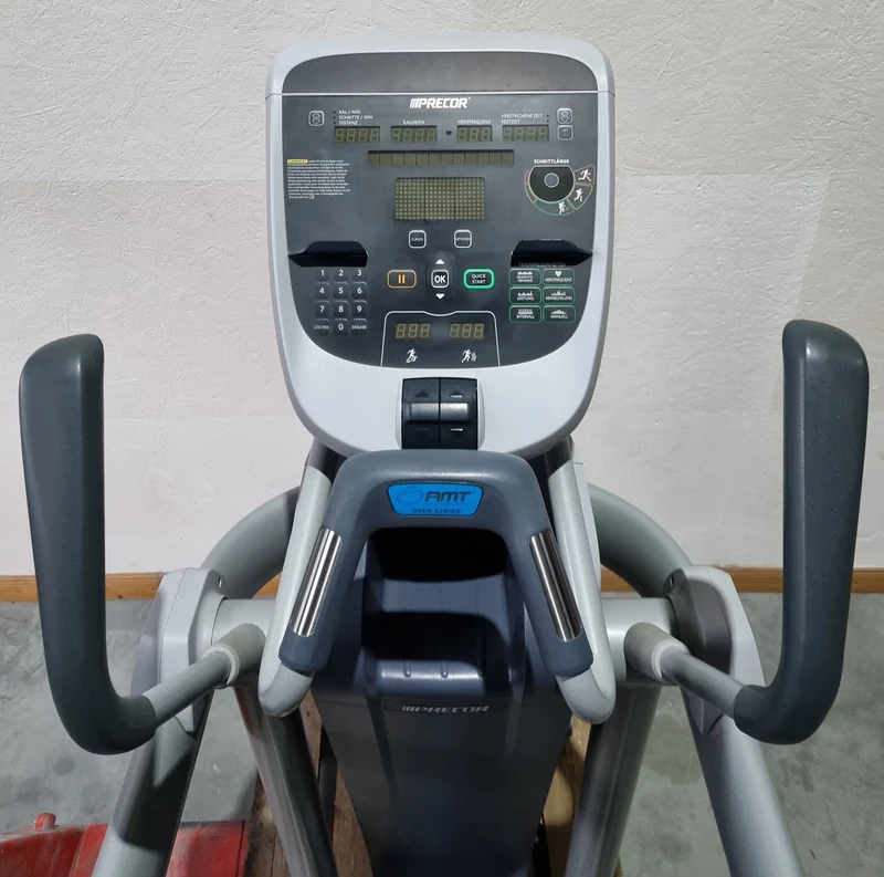 Precor AMT 835 Open Stride, Neues Modell, P30 Konsole LED - Crosstrainer, Stepper, Ellipsentrainer 3 in 1 - gebraucht - überholter Zustand