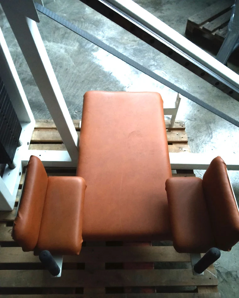 Gym 80 Gluteus radial in Knielage, Pomaschine, gebraucht - SONDERPREIS