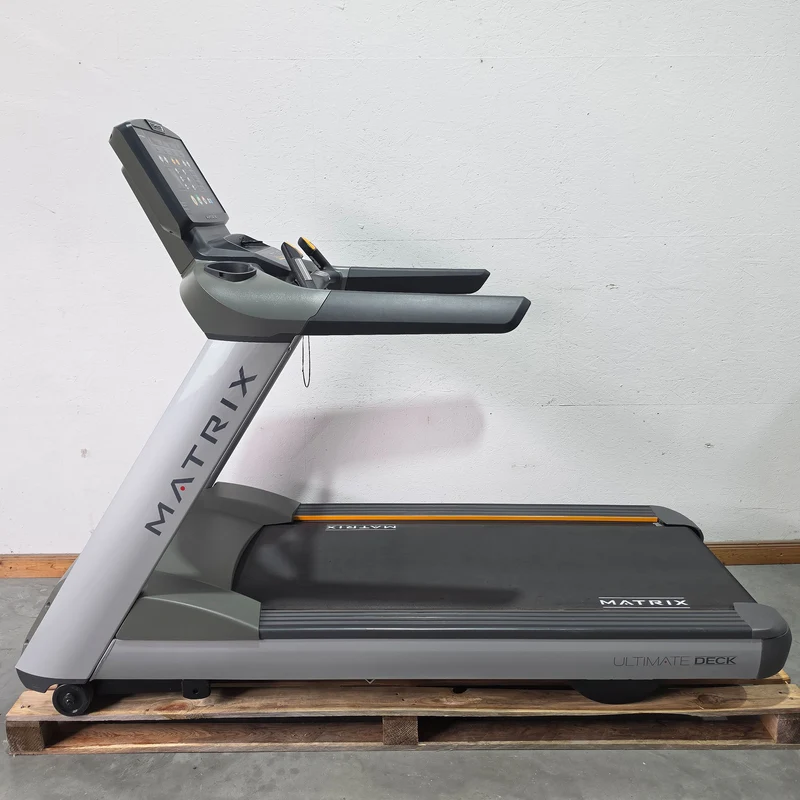 Matrix T5X Laufband, Neues Modell, LED Display, gebraucht - überholter Zustand inkl. neuer Laufdecke