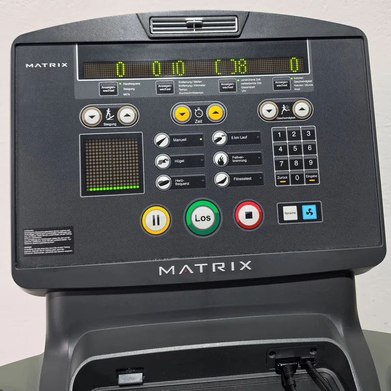 Matrix T5X Laufband, Neues Modell, LED Display, gebraucht - überholter Zustand inkl. neuer Laufdecke