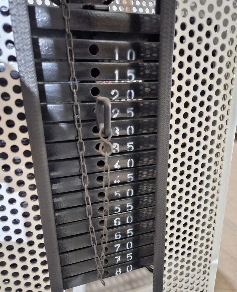 Panatta 2 Geräte im Set = Abduktoren und Adduktorenmaschine, Rahmen Weiß, Oldschool Bodybuilding Kraftgeräte, Fit 2000 Serie, gebraucht mit Gebrauchsspuren
