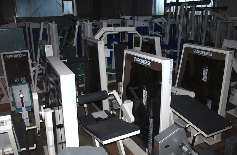 Sportesse Kraftgerätepark, 17 Fitnessgeräte, komplette Fitnessstudio Ausstattung, gebraucht