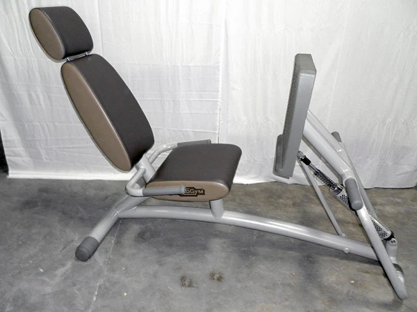 Easy Line Zirkel, TechnoGym, 8 Kraftgeräte, gebraucht