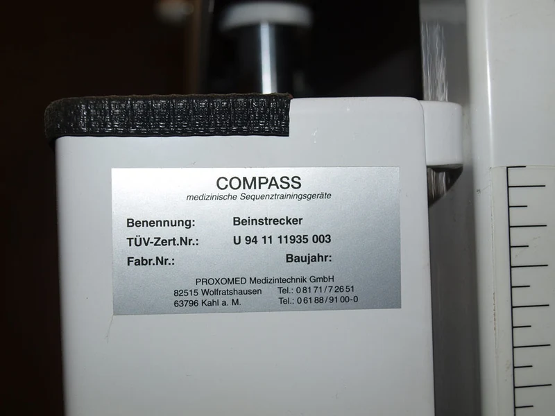 Proxomed Compass, Beinstrecker verstellbar, Leg Extension Rahmen Weiß, gebraucht - überholter Zustand