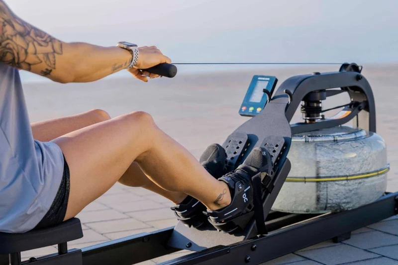 Titanium Strength Rudergerät Acqua Rower