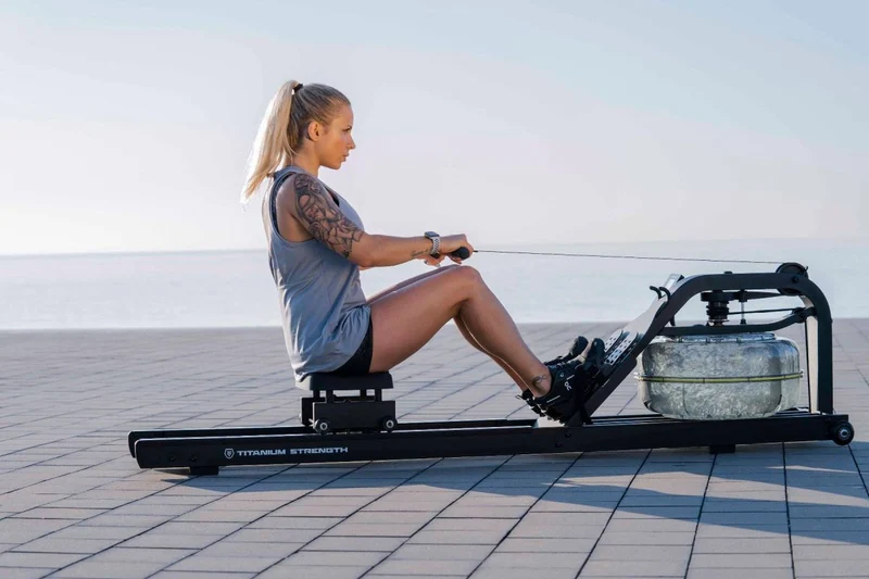 Titanium Strength Rudergerät Acqua Rower