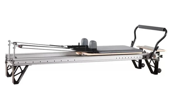 The Virtù Line Reformer CANDELA