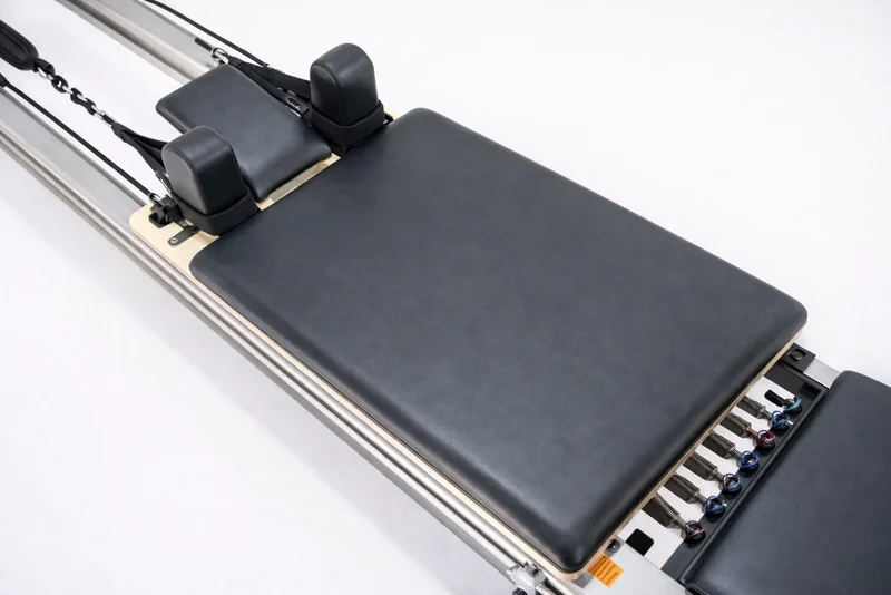 The Virtù Line Reformer CANDELA