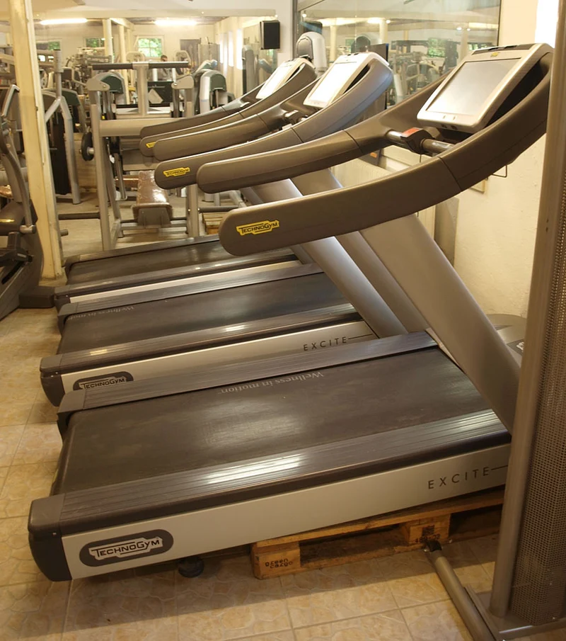 TechnoGym Excite Line 500 / 700 Cardiogerätepark, 4 Fitnessgeräte, gebraucht