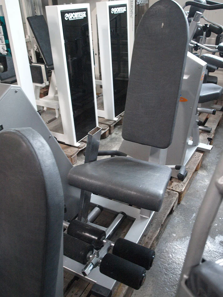 effective Zirkel - 9 Fitnessgeräte, Circuit Training, Farbe Silbergrau, gebraucht