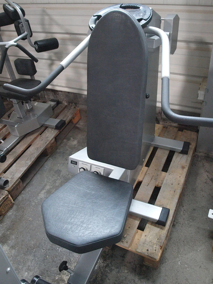 effective Zirkel - 9 Fitnessgeräte, Circuit Training, Farbe Silbergrau, gebraucht