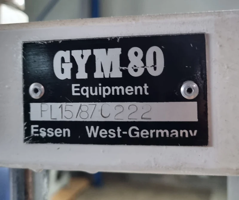 Gym80 Butterfly, Oldschool Bodybuilding Kraftgerät, Rahmen Weiß, gebraucht mit Gebrauchsspuren