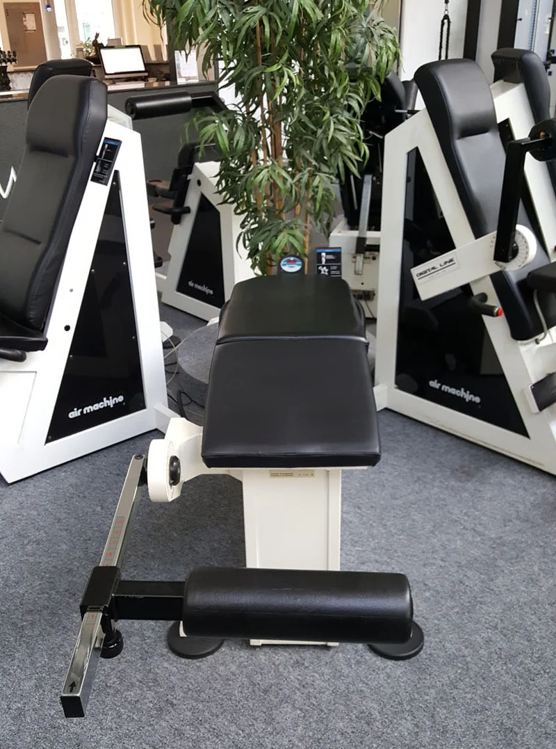 Air Machine Zirkel, 14 Fitnessgeräte mit Widerstand über Luftdruck inkl. Kompressor, Ähnlich Hydraulik, gebraucht zum Sonderpreis