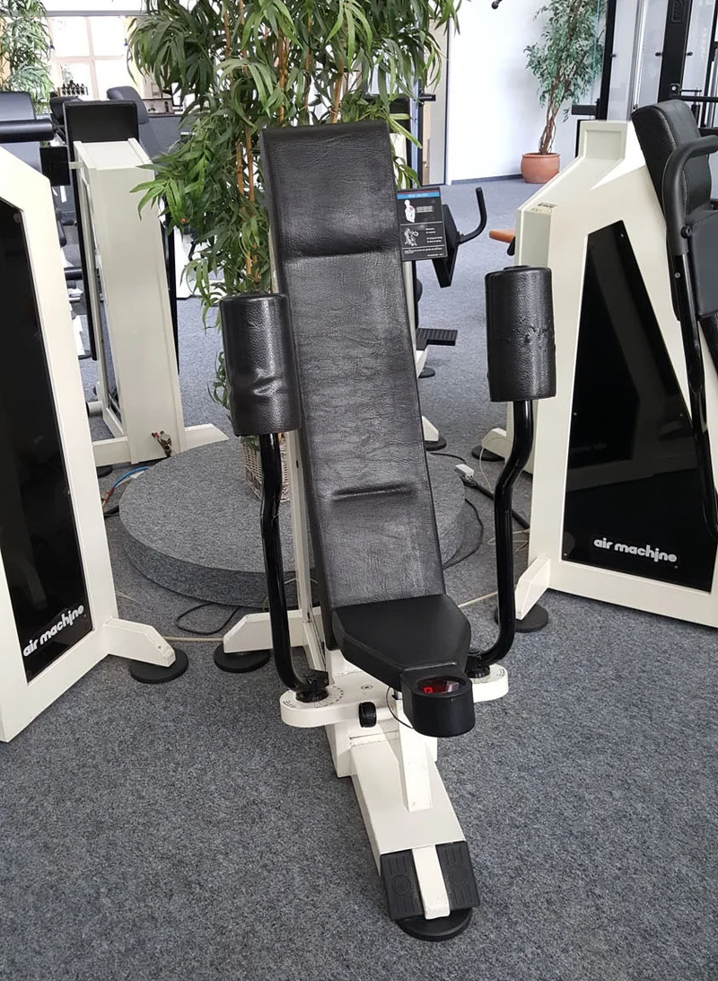 Air Machine Zirkel, 14 Fitnessgeräte mit Widerstand über Luftdruck inkl. Kompressor, Ähnlich Hydraulik, gebraucht zum Sonderpreis