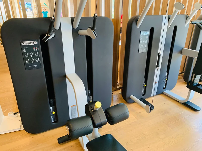 TechnoGym Kinesis Stationen, 6 Kraftgeräte im Set, gebraucht, überholter Zustand