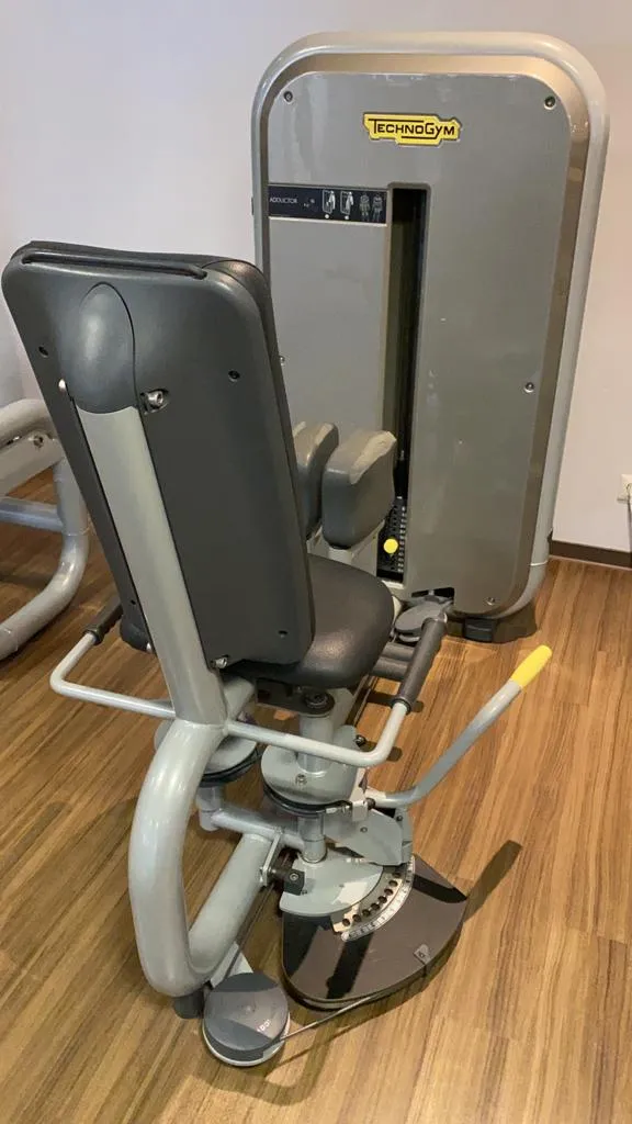 TechnoGym Kraftgerätepark 16 Fitnessgeräte im Set, gebraucht - überholter Zustand